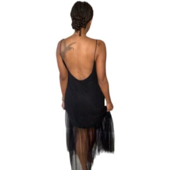 Dave & Johnny Vintage Black Plunging V-Back and Sheer Mesh Formal Maxi Dress - Picture 4 of 11